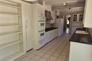 152 Mt Paran Rd NE, Atlanta, GA 30327 - Photo 10