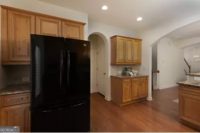 7280 Glisten Avenue, Atlanta, GA 30328 - Photo 8