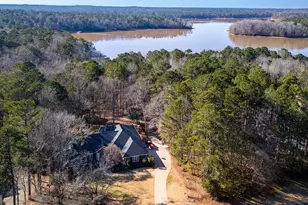 117 Woodchase Dr, Lagrange, GA 30240 - Photo 2
