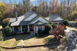 190 Carl Williams Rd, Senoia, GA 30276 - Photo 1