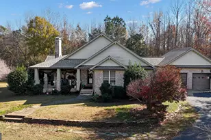 190 Carl Williams Rd, Senoia, GA 30276 - Photo 2
