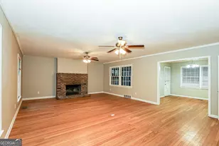 1752 Laurelwood Dr SW, Atlanta, GA 30311 - Photo 6