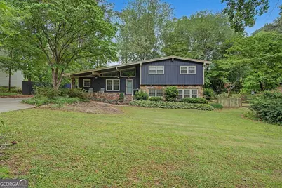 107 Lisa Lane, Carrollton, GA 30117 - Photo 4