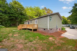 741 Thompson Ln, Loganville, GA 30052 - Photo 2