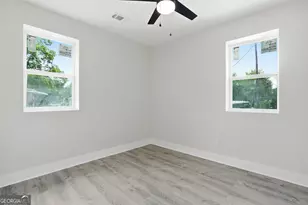 211 Jenks St, Savannah, GA 31415 - Photo 12