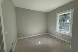 194 Poplar Cir, Lagrange, GA 30241 - Photo 10