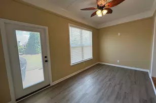 214 Brunswick Dr, Griffin, GA 30223 - Photo 12