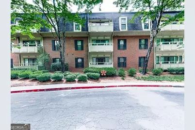 25104 Plantation Drive NE, Atlanta, GA 30324 - Photo 2