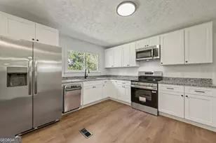308 Fairview Rd, Brooks, GA 30205 - Photo 8