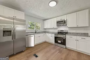 308 Fairview Rd, Brooks, GA 30205 - Photo 8