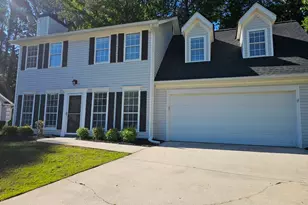 218 Preston Cir, Peachtree City, GA 30269 - Photo 4