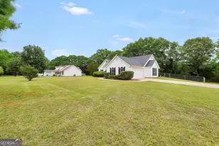 2001 Big Cypress Ln, Locust Grove, GA 30248 - Photo 2