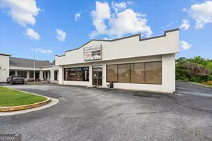 907 Park St, Carrollton, GA 30117 - Photo 1