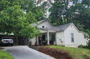 168 Poplar St, Buford, GA 30518 - Photo 2