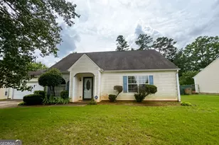 2759 Holly Berry Dr, Ellenwood, GA 30294 - Photo 2