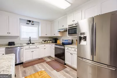 3956 Foxridge Drive, Valdosta, GA 31605 - Photo 8