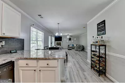 4439 Flat Stone Drive, Snellville, GA 30039 - Photo 8