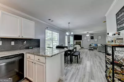 4439 Flat Stone Drive, Snellville, GA 30039 - Photo 6