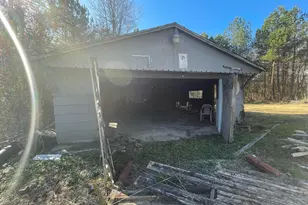 998 Campbell Rd, Meansville, GA 30256 - Photo 24