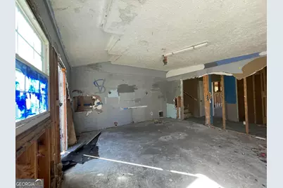 998 Campbell Road, Meansville, GA 30256 - Photo 8