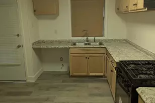 5237 Kingswood Cir, Atlanta, GA 30349 - Photo 6