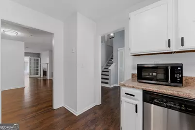 2216 Wellington Circle, Lithonia, GA 30058 - Photo 2