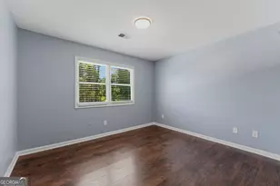 2216 Wellington Cir, Lithonia, GA 30058 - Photo 16