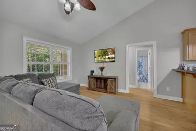 211 Normandy Trail, Lavonia, GA 30553 - Photo 12