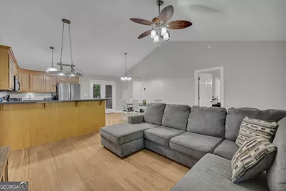 211 Normandy Trail, Lavonia, GA 30553 - Photo 14