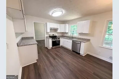 1938 Surrey Trail SE, Conyers, GA 30013 - Photo 2