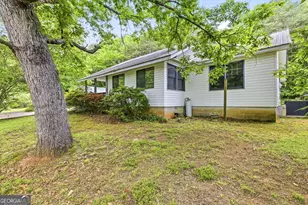 210 Kentucky Dr, Demorest, GA 30535 - Photo 2