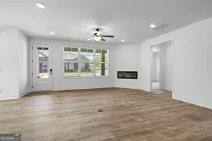64 Thomaston St, Newnan, GA 30263 - Photo 8