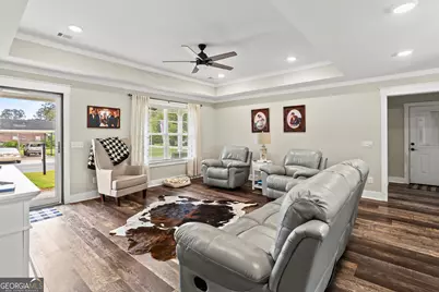 334 W Pine Street, Metter, GA 30439 - Photo 6