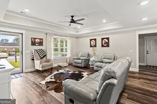 334 W Pine St, Metter, GA 30439 - Photo 6