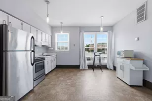 219 Abercorn St, Savannah, GA 31401 - Photo 10