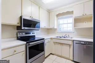 4178 Hamilton Cir, Valdosta, GA 31605 - Photo 10