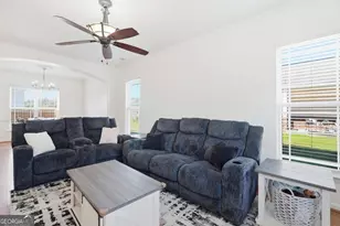 149 Chapel Lake S, Savannah, GA 31419 - Photo 4