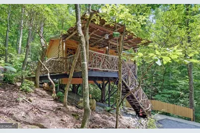 605 White Street, Hiawassee, GA 30546 - Photo 2