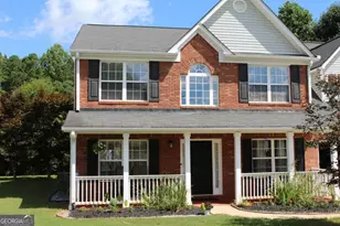 4041 Oak Crossing Dr, Suwanee, GA 30024 - Photo 2