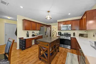 4041 Oak Crossing Dr, Suwanee, GA 30024 - Photo 10