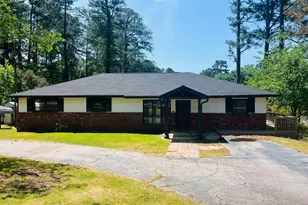 203 S Chilton Crescent, Lagrange, GA 30240 - Photo 2