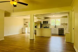203 S Chilton Crescent, Lagrange, GA 30240 - Photo 6