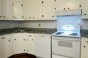 406 E Main St, Hogansville, GA 30230 - Photo 12