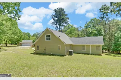 194 Harvey Lane, Lavonia, GA 30553 - Photo 4