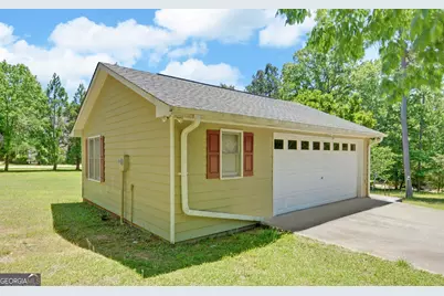 194 Harvey Lane, Lavonia, GA 30553 - Photo 8
