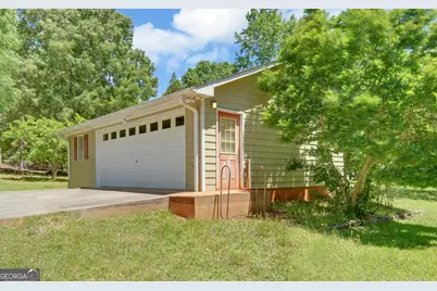 194 Harvey Lane, Lavonia, GA 30553 - Photo 10