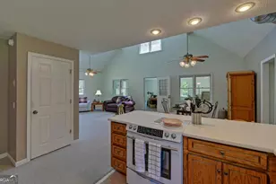 194 Harvey Ln, Lavonia, GA 30553 - Photo 16