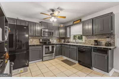 4364 Housworth Drive, Lithonia, GA 30038 - Photo 10