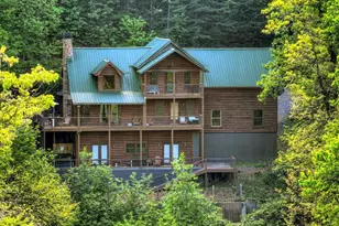 840 Deer Crest Rd, Blue Ridge, GA 30513 - Photo 2