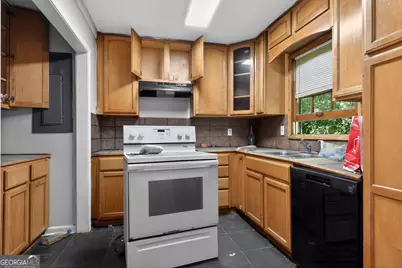 2128 Tiffany Lane, Lithonia, GA 30058 - Photo 18